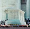 unknowntomb.jpg