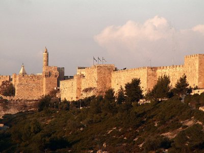 Jerusalem,_city_wall.jpg