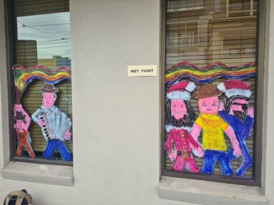 FestiveArtonWindows2022_014.jpg