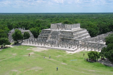Templo_de_los_Guerreros.jpg