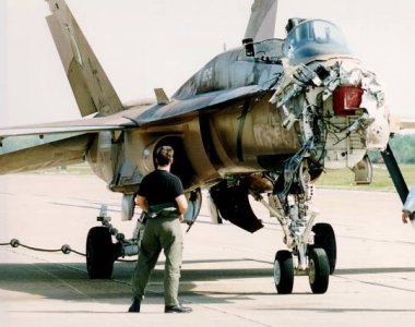 f-18 midair2.jpg